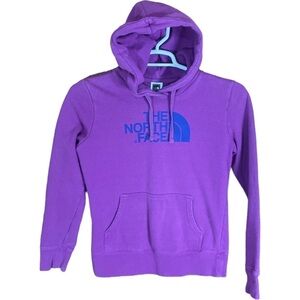 The North Face Hoodie Women’s Size Small Activewear Outdoor Casual Logo Purple
